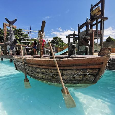 Port Royale Waterpark Resort Dumaguete City Exteriér fotografie