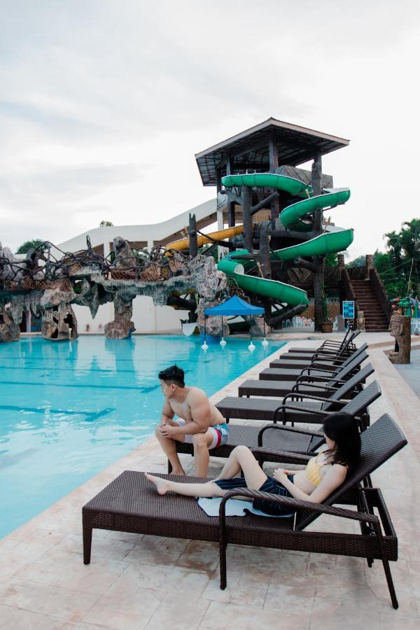 Port Royale Waterpark Resort Dumaguete City Exteriér fotografie